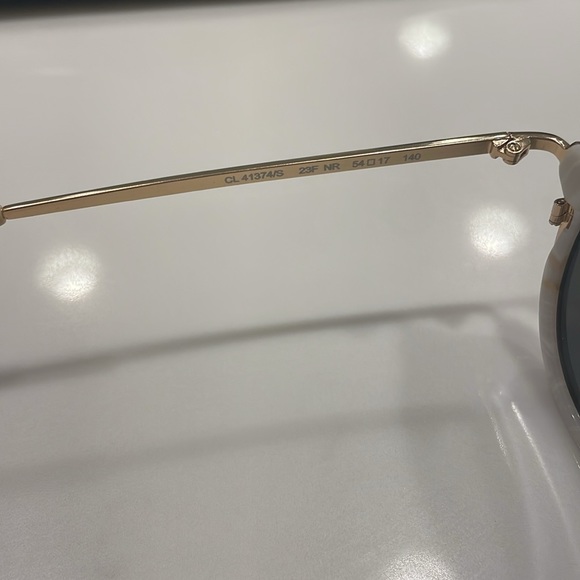 Celine White Tortoise Aviator Sunglasses - Never Worn - Picture 4 of 5